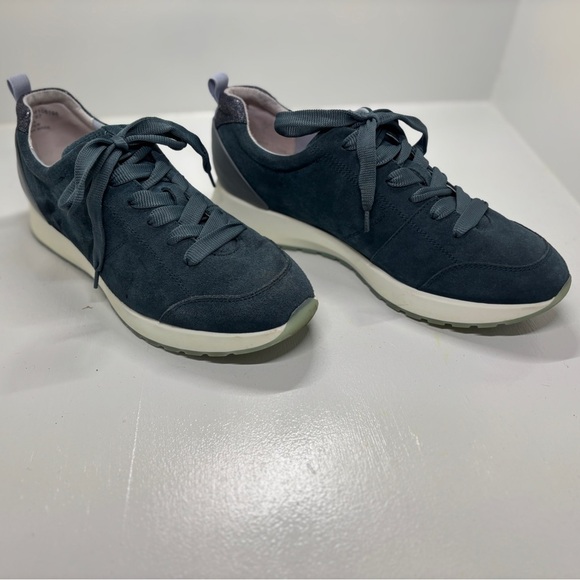 MUNRO Monique Suede Sneaker In Denim Suede Combo women’s size 11 - Picture 2 of 13